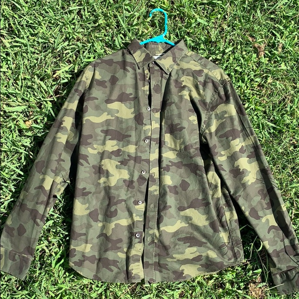 Men’s Camouflage Button Down Shirt